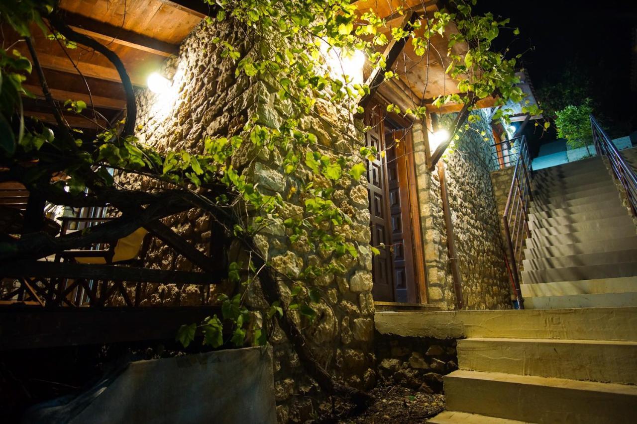 Seaside Duplex Stone Villa Qeparo Luaran gambar