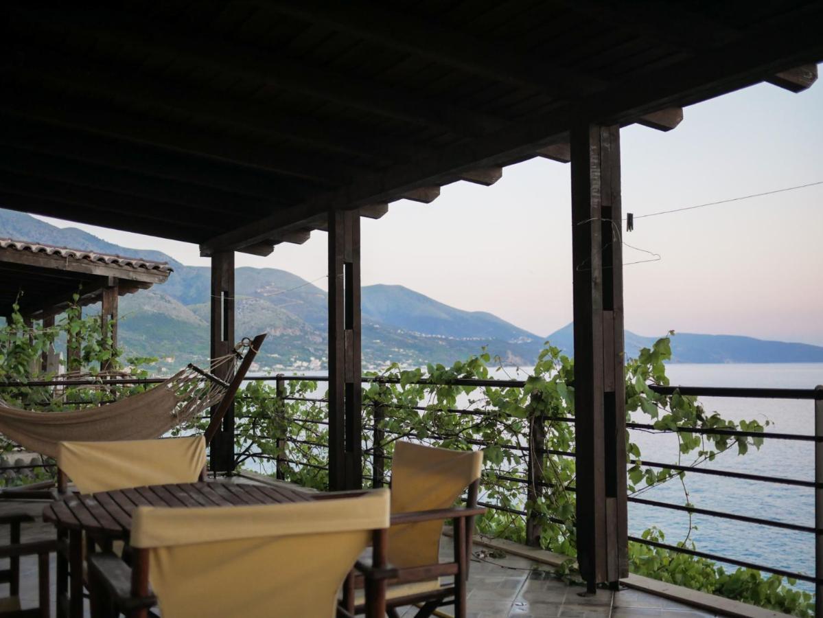 Seaside Duplex Stone Villa Qeparo Luaran gambar