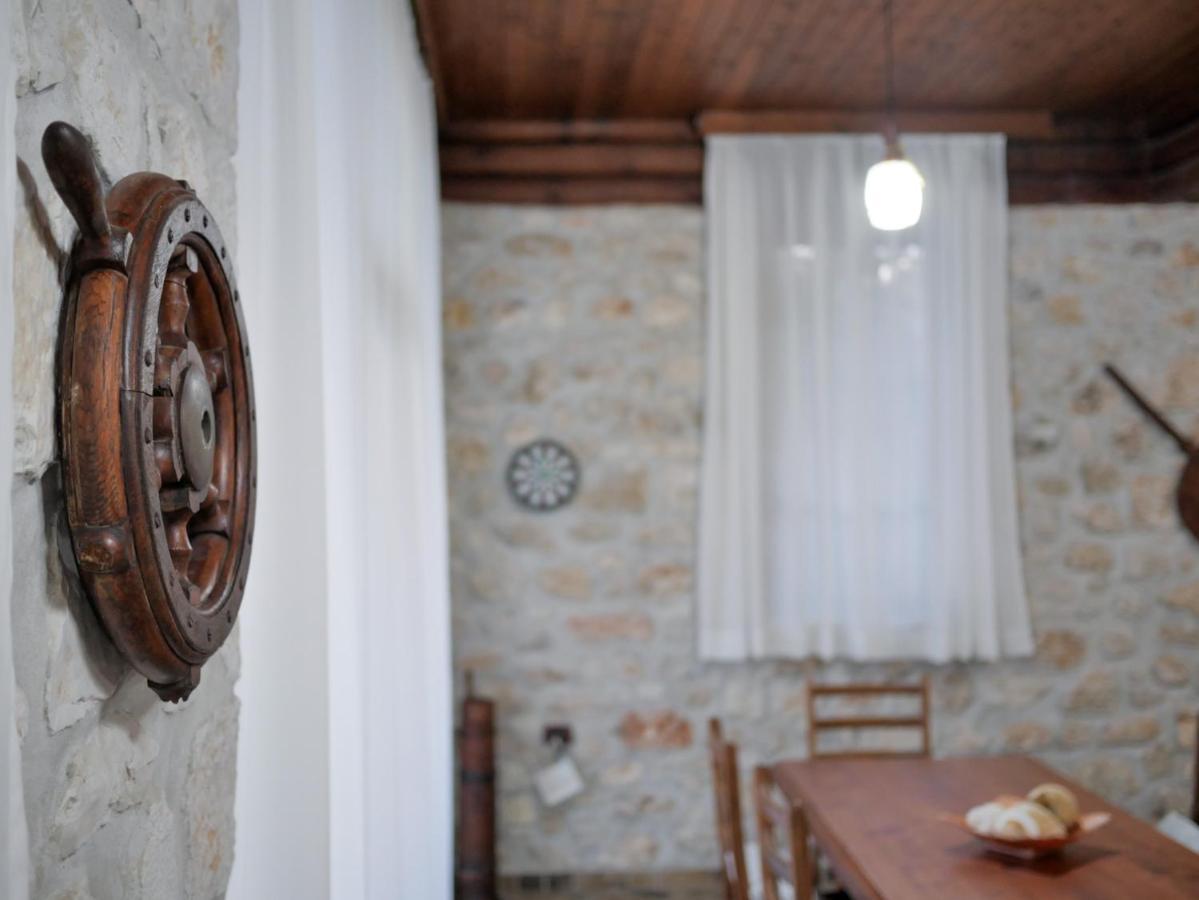 Seaside Duplex Stone Villa Qeparo Luaran gambar