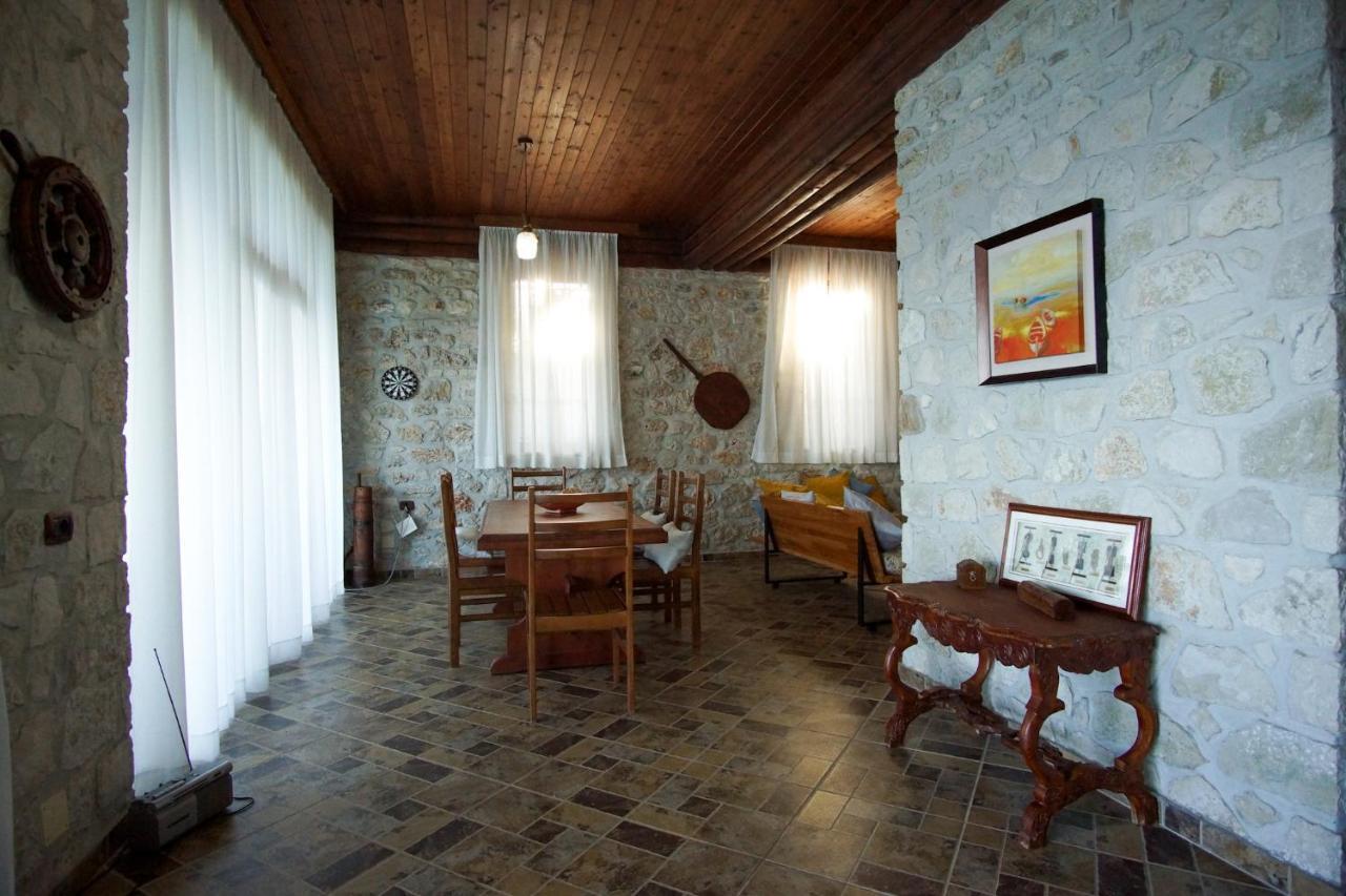 Seaside Duplex Stone Villa Qeparo Luaran gambar